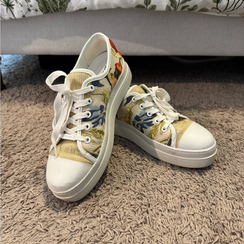 J/Slides NYC embroidered platform sneaker